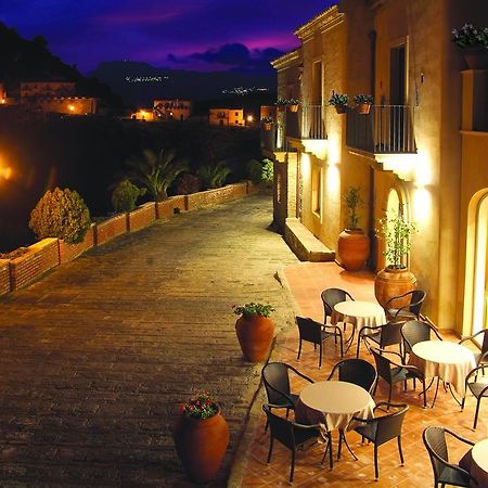 Resort Borgo San Rocco Savoca Buitenkant foto