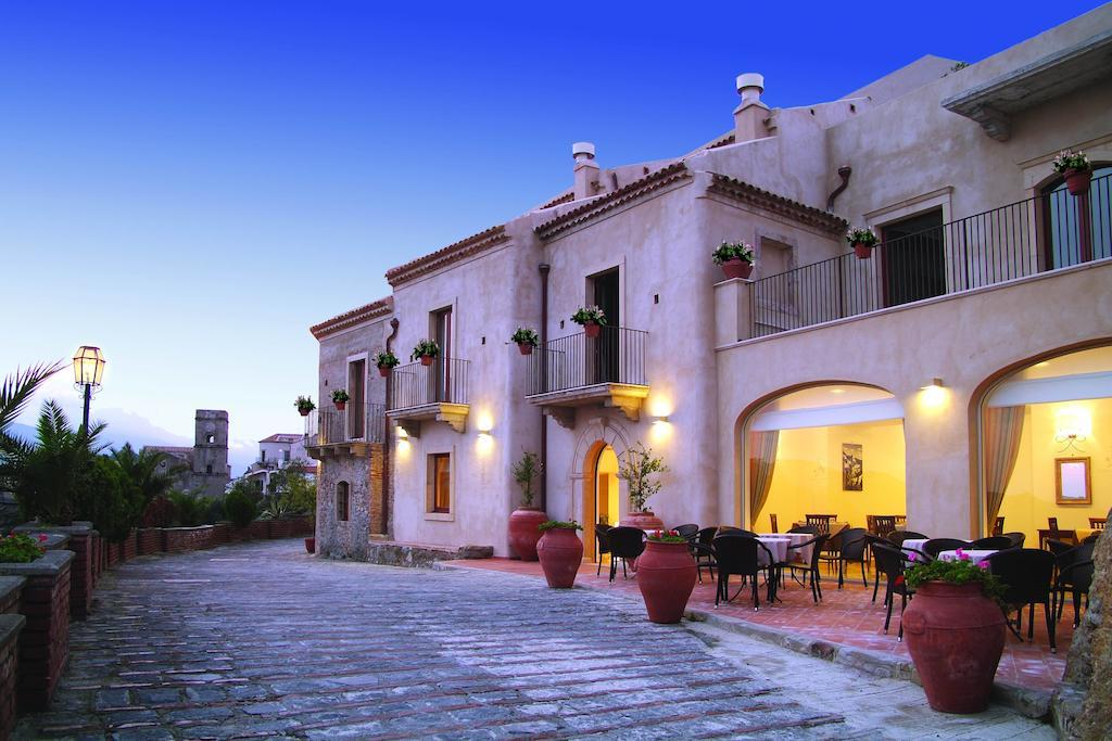 Resort Borgo San Rocco Savoca Buitenkant foto